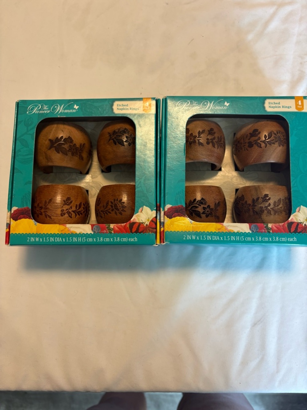 The Pioneer Woman Etched Napkin Rings Brown Set of 8